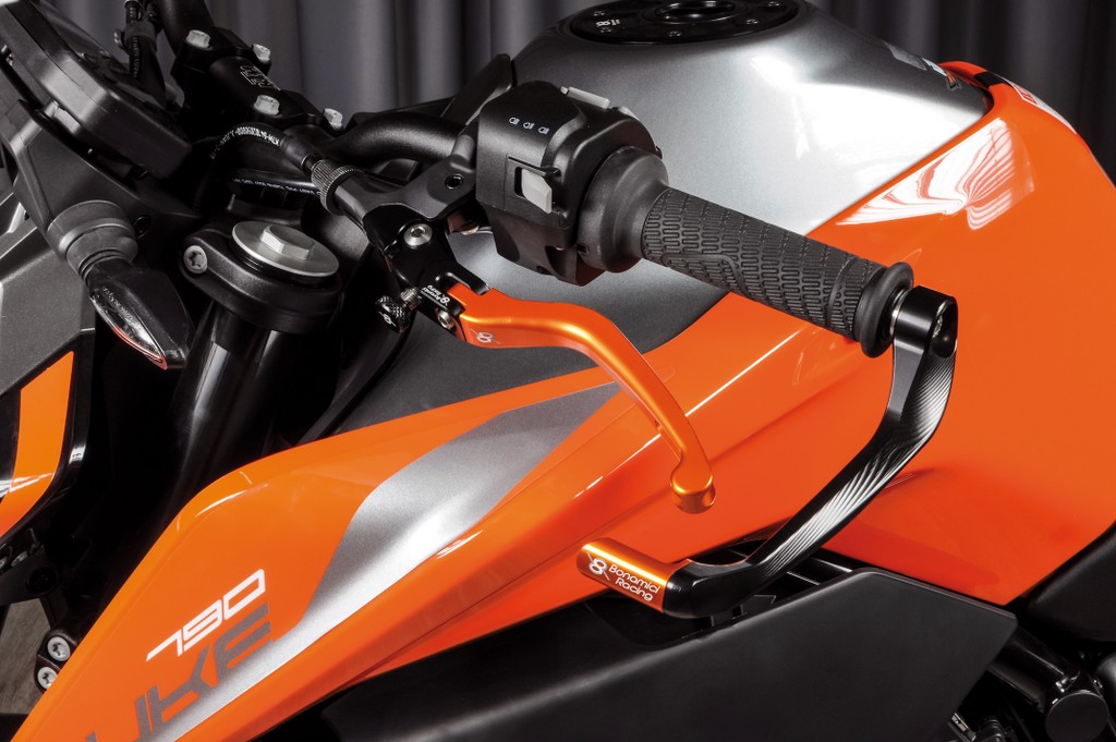 Bonamici Racing Aluminum lever protection LH side (without adaptor) Bonamici Racing Aluminum lever protection LH side (without adaptor)